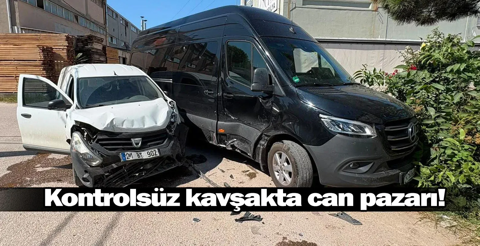 Kontrolsüz kavşakta can pazarı!