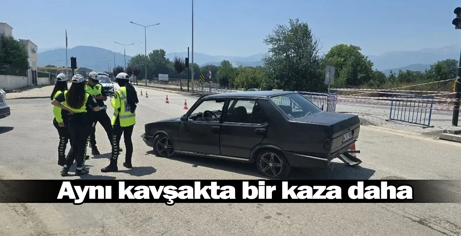 Aynı kavşakta bir kaza daha
