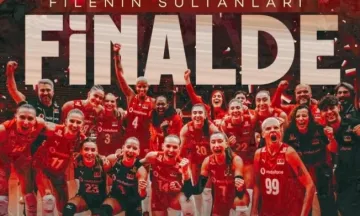 Dünya Kadınlar Voleybol Şampiyonası: Filenin Sultanları finale yükseldi