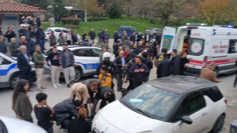 Bursa’da kafede silahlı saldırı: 1’i ağır 4 yaralı