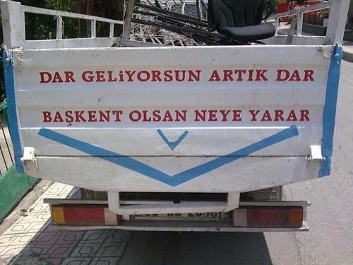 Kamyonun Arkasına Bakın Ne Yazdı? Çok Güleceksiniz...