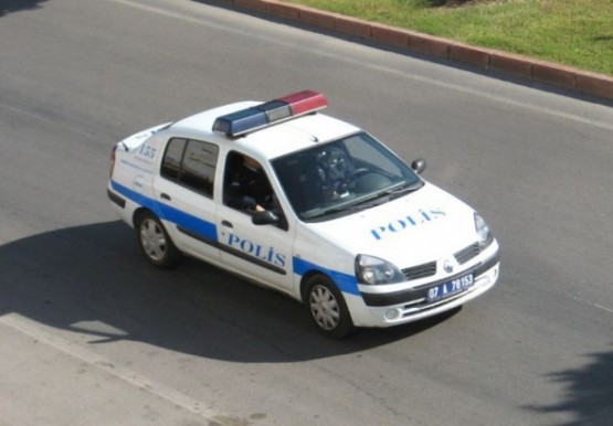 Geçmişten günümüzü polis arabaları