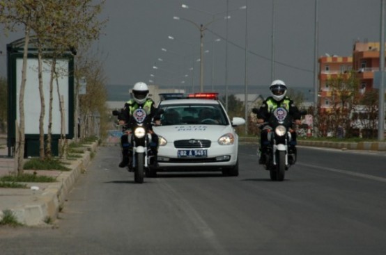 Geçmişten günümüzü polis arabaları