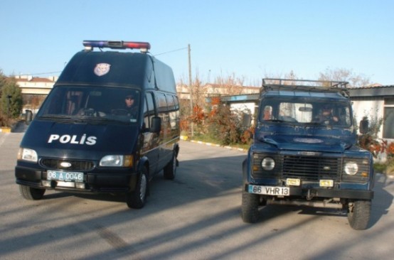 Geçmişten günümüzü polis arabaları