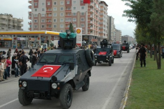 Geçmişten günümüzü polis arabaları