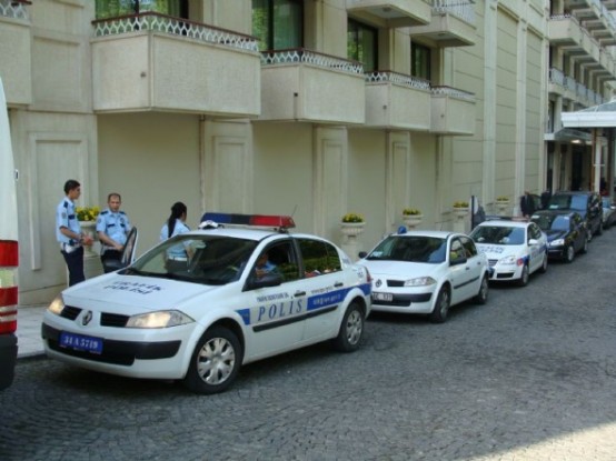 Geçmişten günümüzü polis arabaları