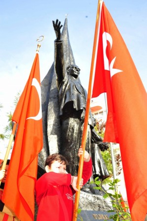 Atatürk, tüm yurtta böyle anıldı