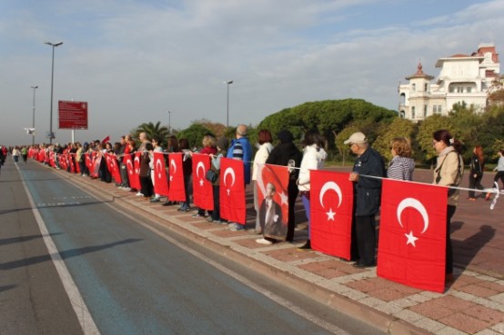 Atatürk, tüm yurtta böyle anıldı