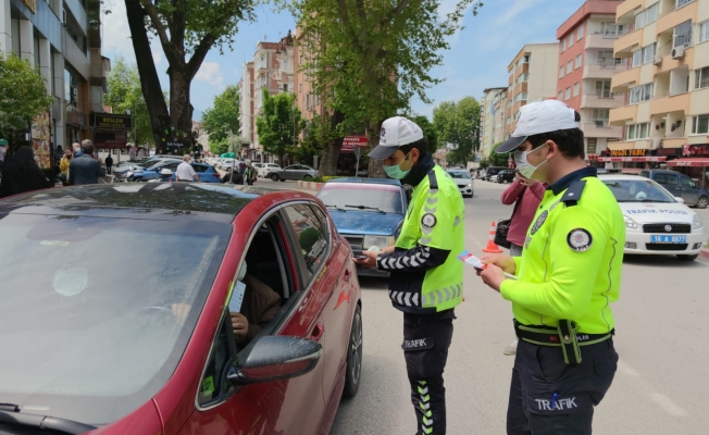 İnegöl’de sürücülere broşür dağıtıldı