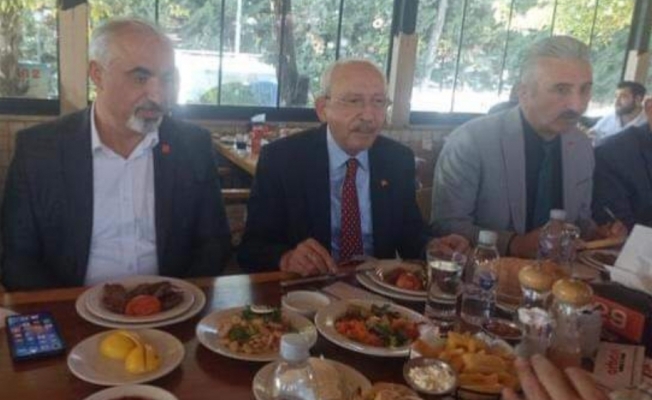 Kemal Kılıçdaroğlu'ndan İnegöl'de köfte molası