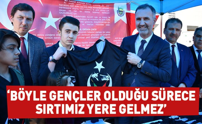 "Böyle Gençler Olduğu Sürece Sırtımız Yere Gelmez"