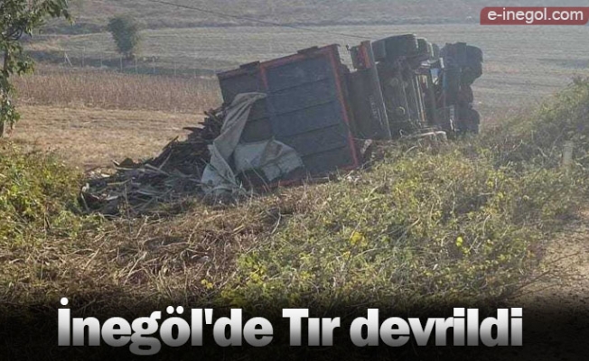 İnegöl'de Tır devrildi 