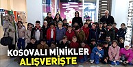 Kosovalı minikler alışverişte