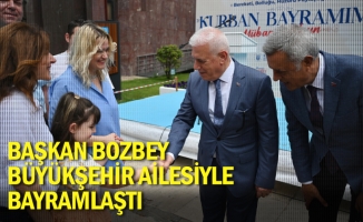 Başkan Bozbey, Büyükşehir ailesiyle bayramlaştı