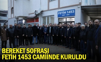 Bereket Sofrası Fetih 1453 Camiinde Kuruldu