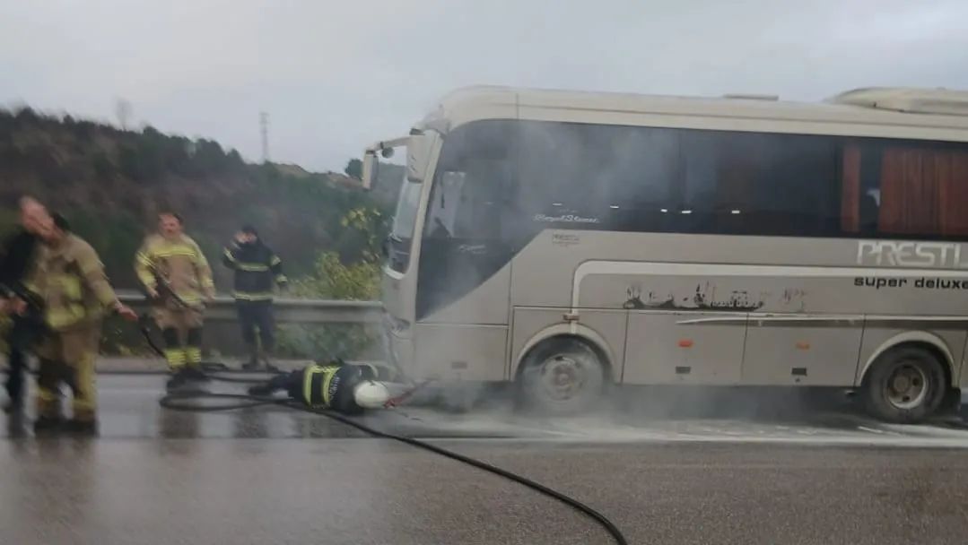 İşçi servisinde yangın