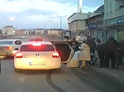 İnegöl'de otomobilin çarptığı yaşlı adam yaralandı