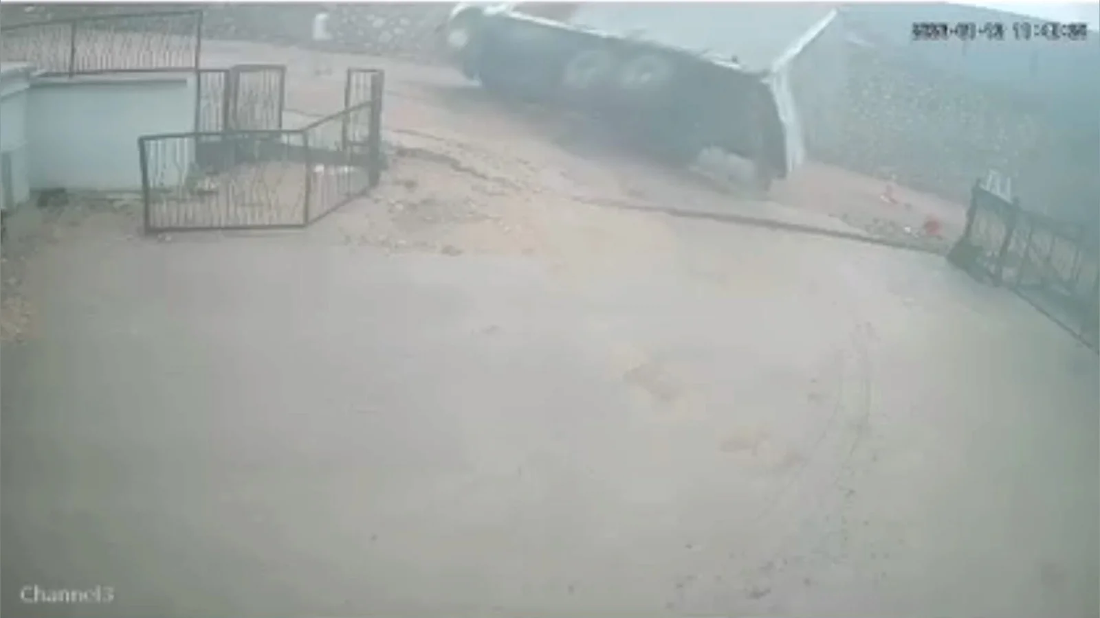 Kaza anı güvenlik kamerasında